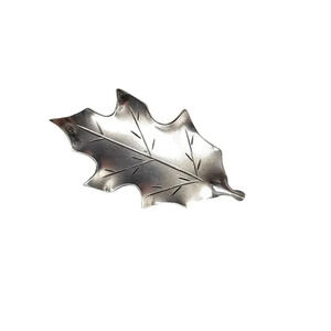 Stuart Nye NYE Sterling Silver Maple Leaf Brooch Pin Vintage